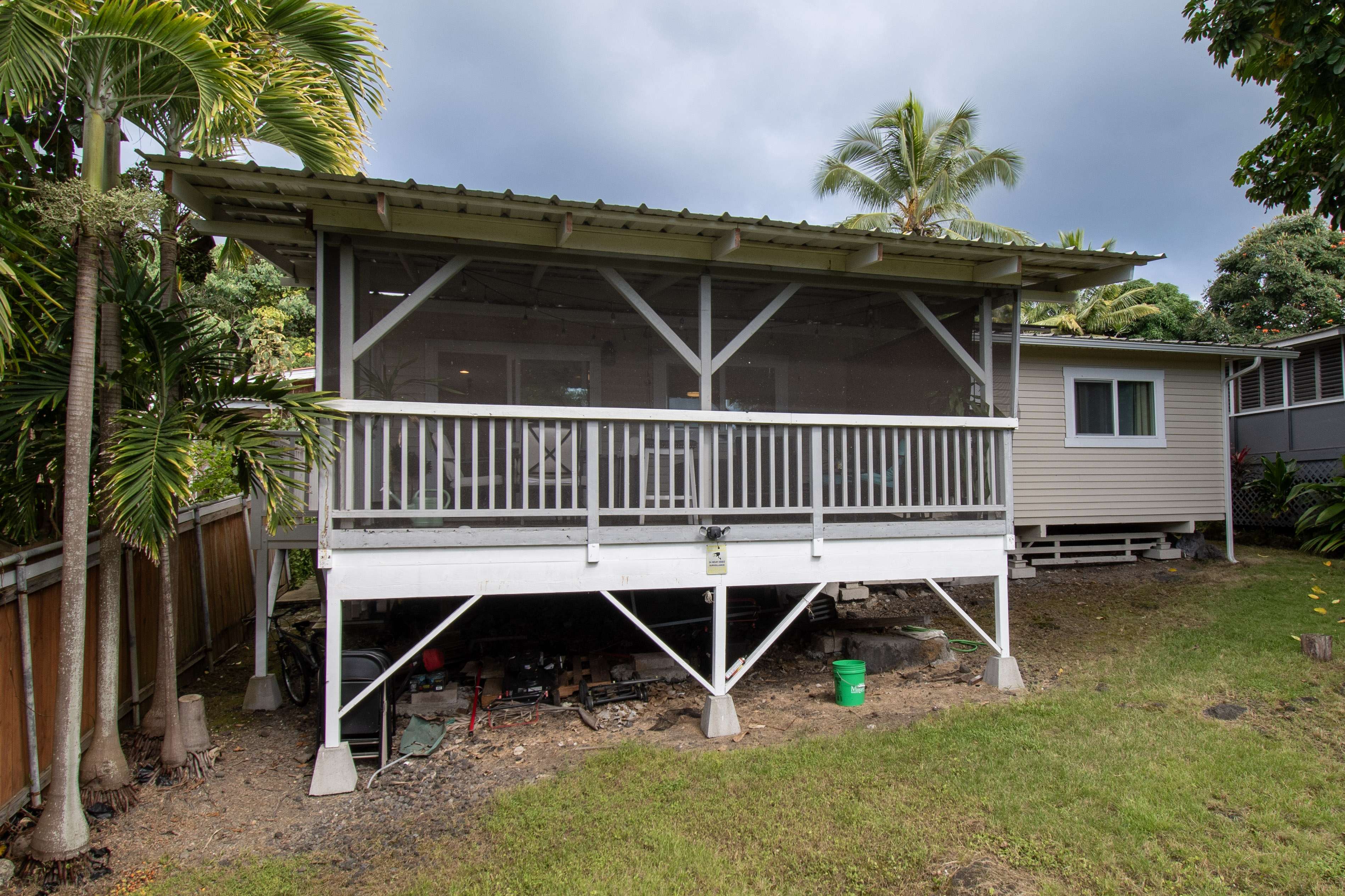 Kailua-kona, HI 96740,74-5156 PUUHALO ST