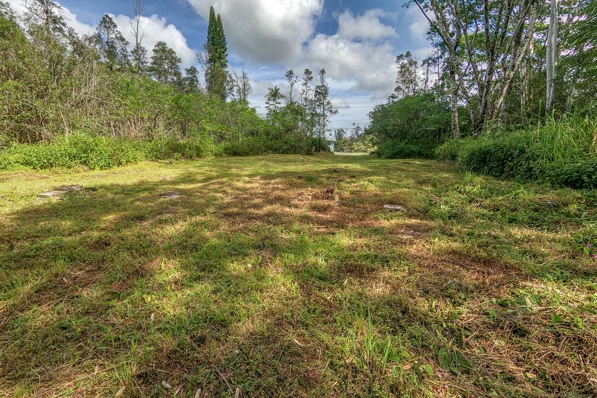 Mountain View, HI 96760,16-1122 MOHO RD