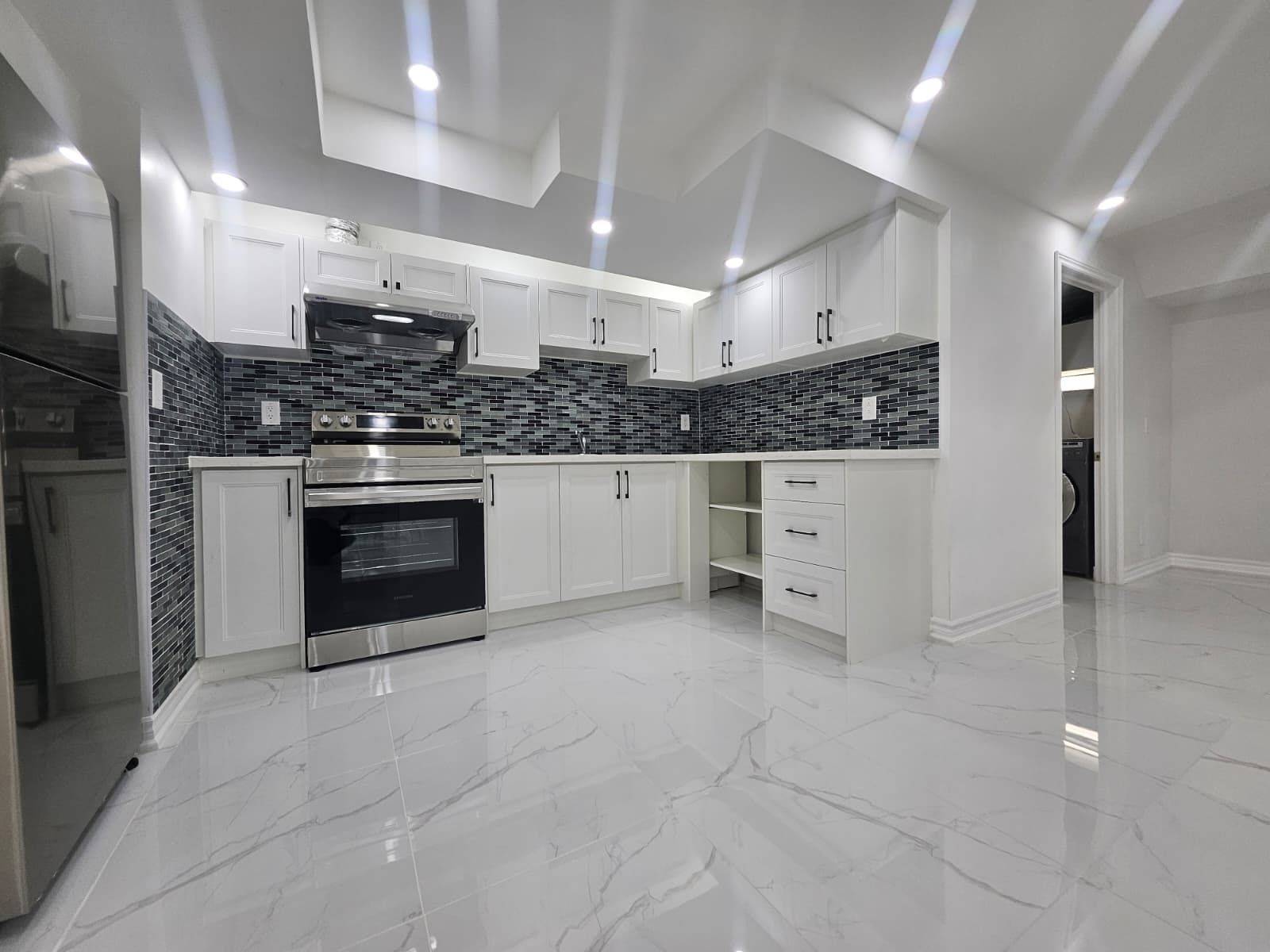 Brampton, ON L6P 2W9,41 Royal Links CIR #(Bsmt)