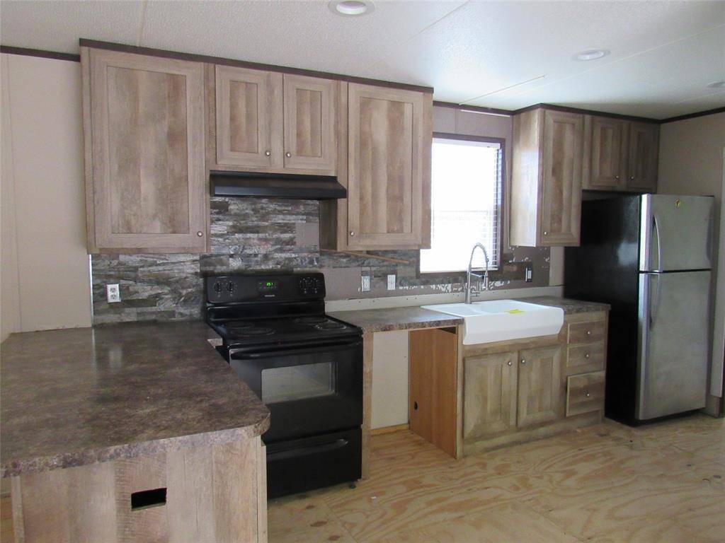 Whitney, TX 76692,144 9th Street