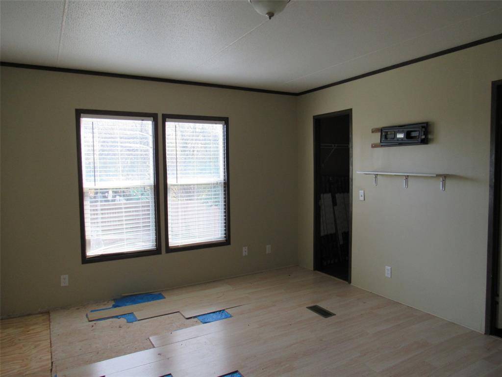 Whitney, TX 76692,144 9th Street