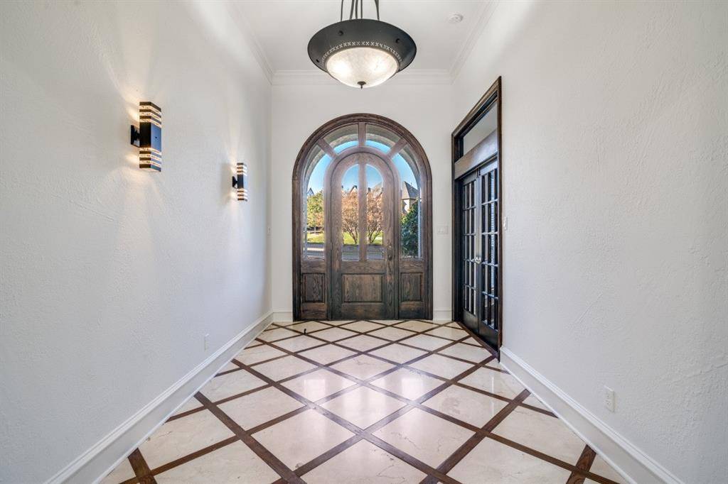 Sunnyvale, TX 75182,422 Mustang Drive