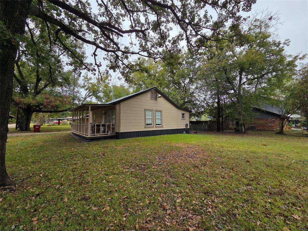 Deport, TX 75435,240 S College Street