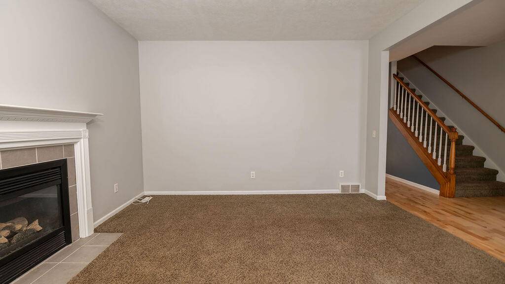 Jenison, MI 49428,2550 Willow View DR