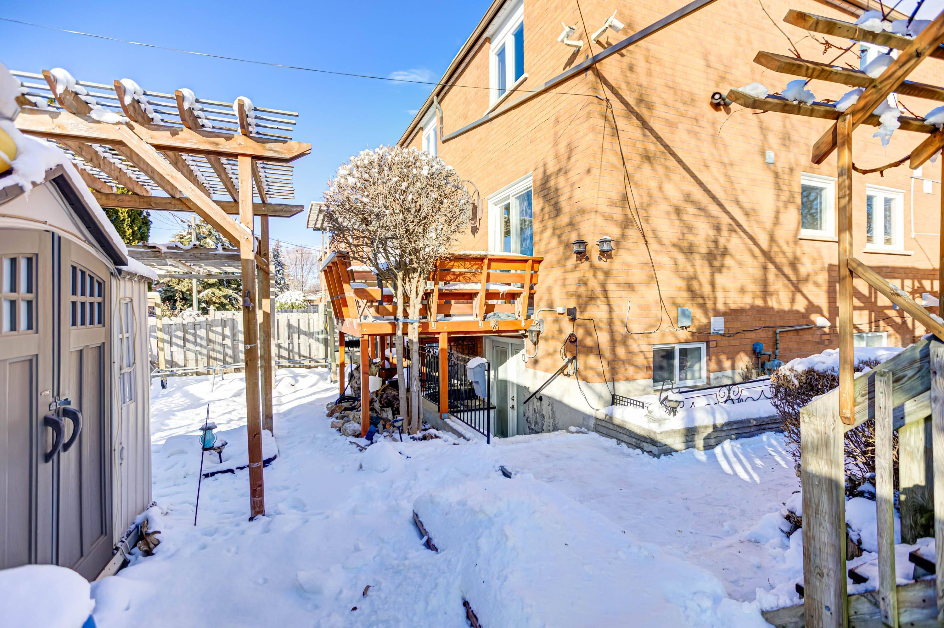 Toronto E07, ON M1S 5B7,2 Grittani LN