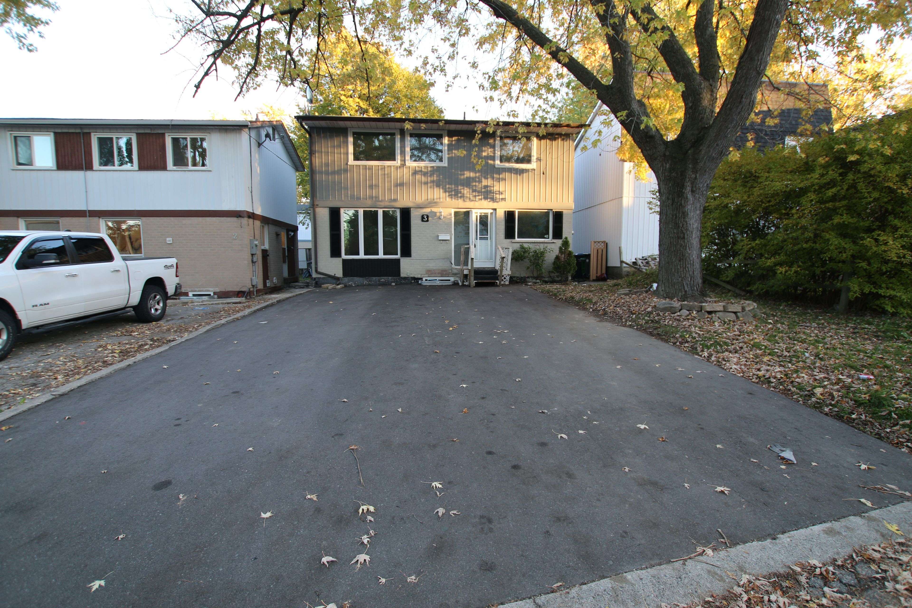 Brampton, ON L6S 2H4,3 GATSBY SQ