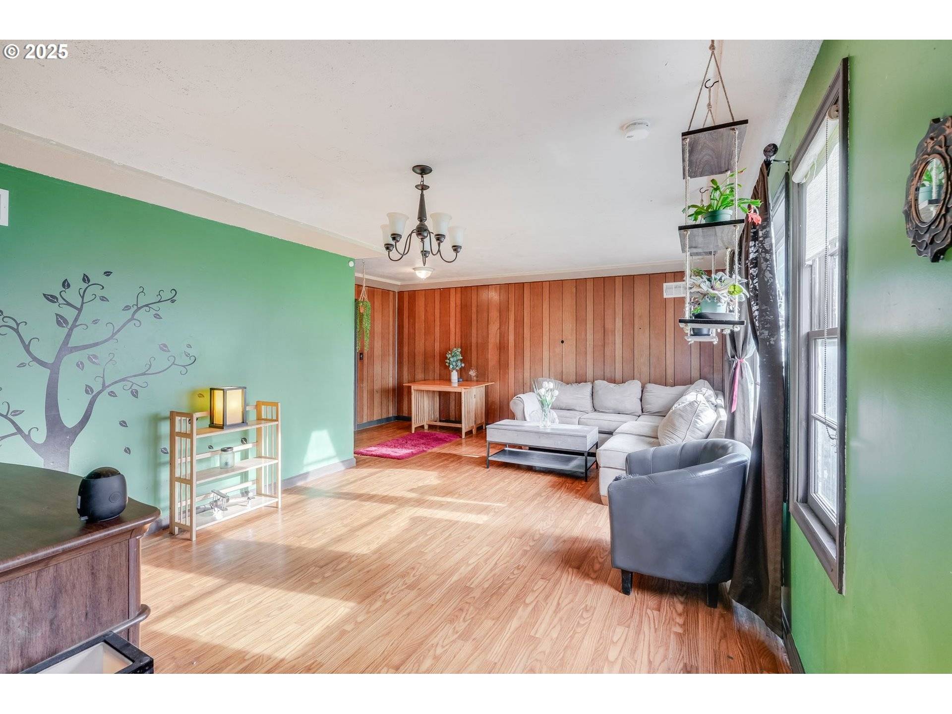 Portland, OR 97233,12413 SE MILL ST