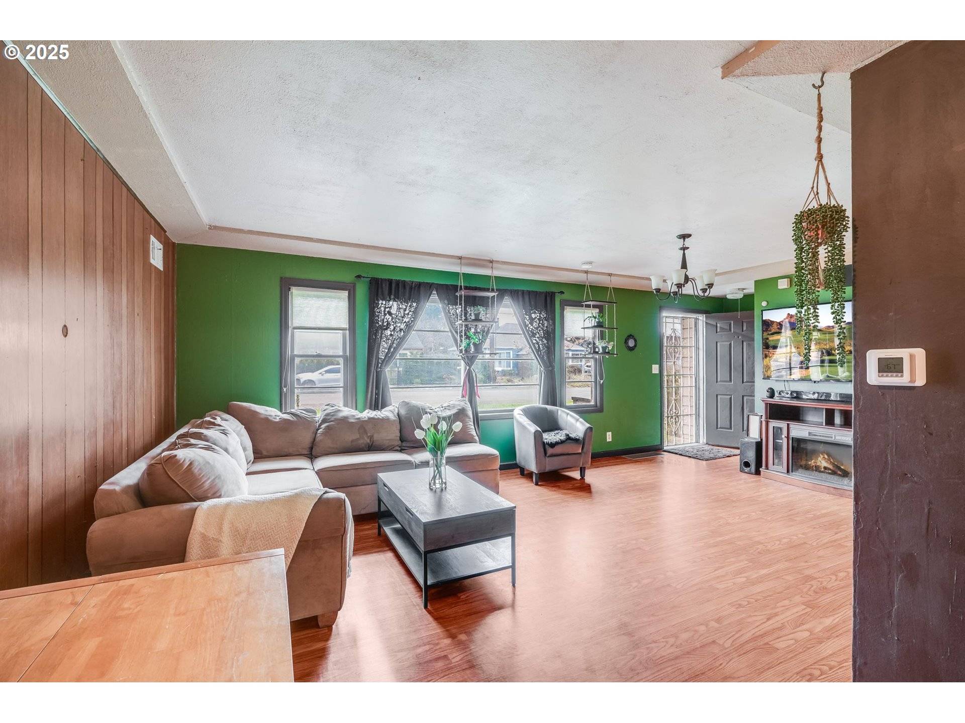 Portland, OR 97233,12413 SE MILL ST