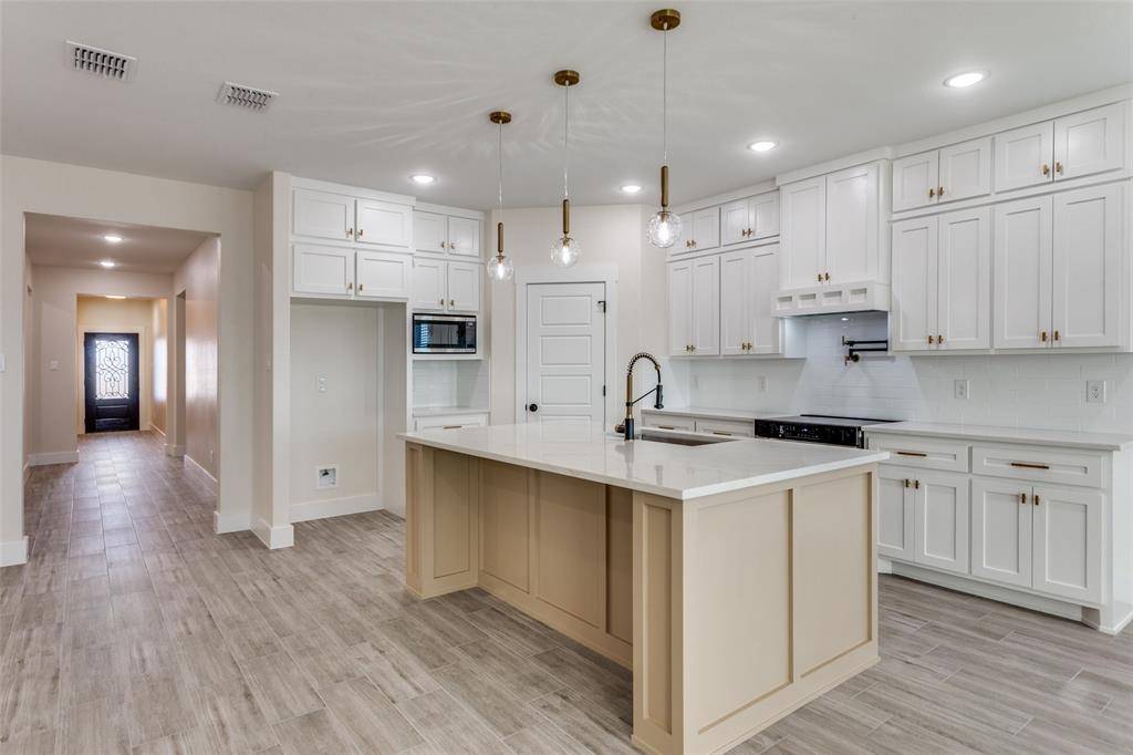 Fort Worth, TX 76107,5601 Houghton Avenue