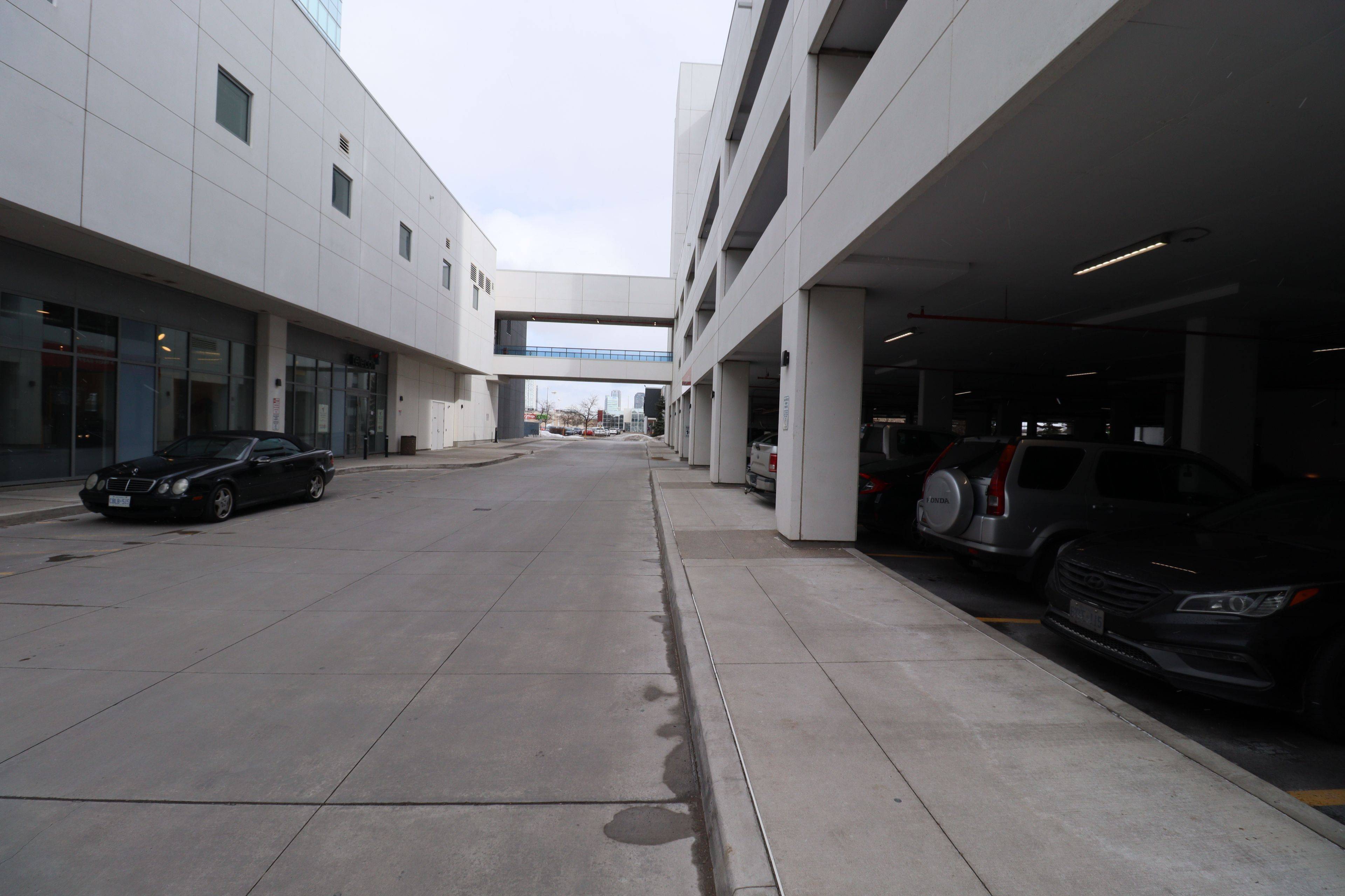 Vaughan, ON L4L 0G9,7777 Weston RD #229