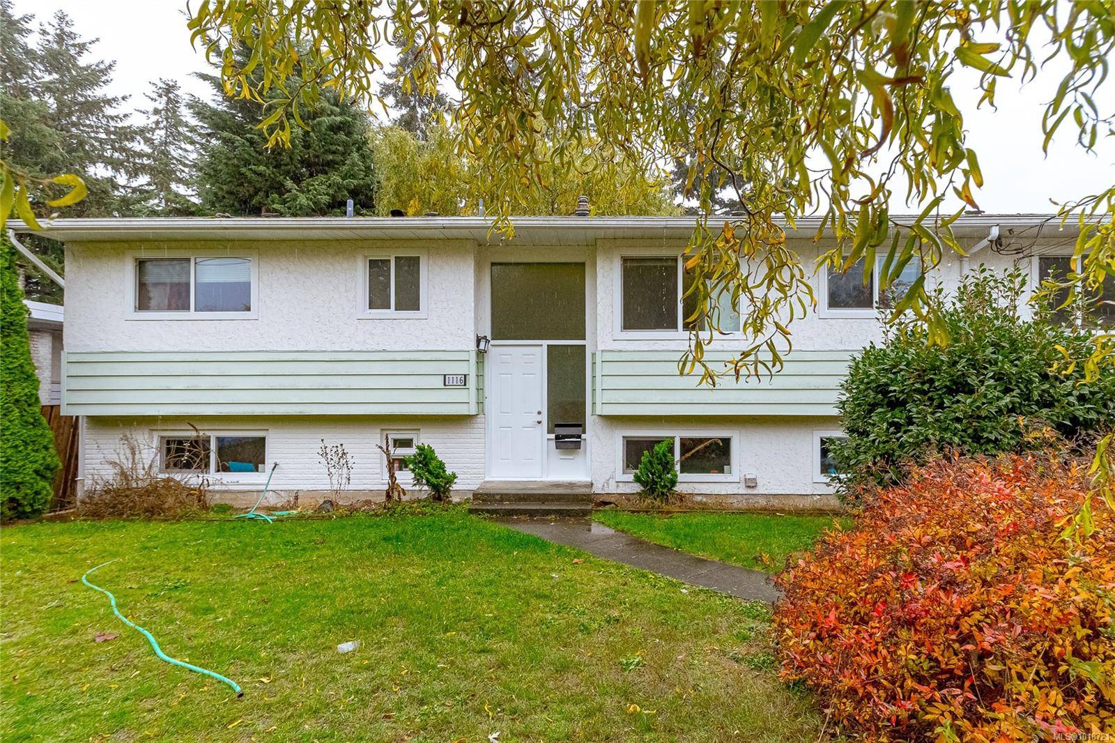 Nanaimo, BC V9S 2P2,1116 Thunderbird Dr