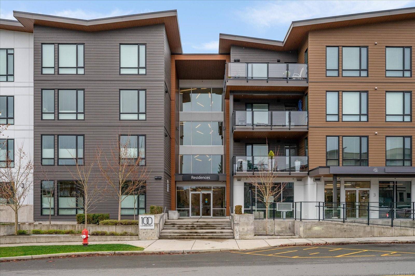 Parksville, BC V9P 0G4,100 Lombardy St #204