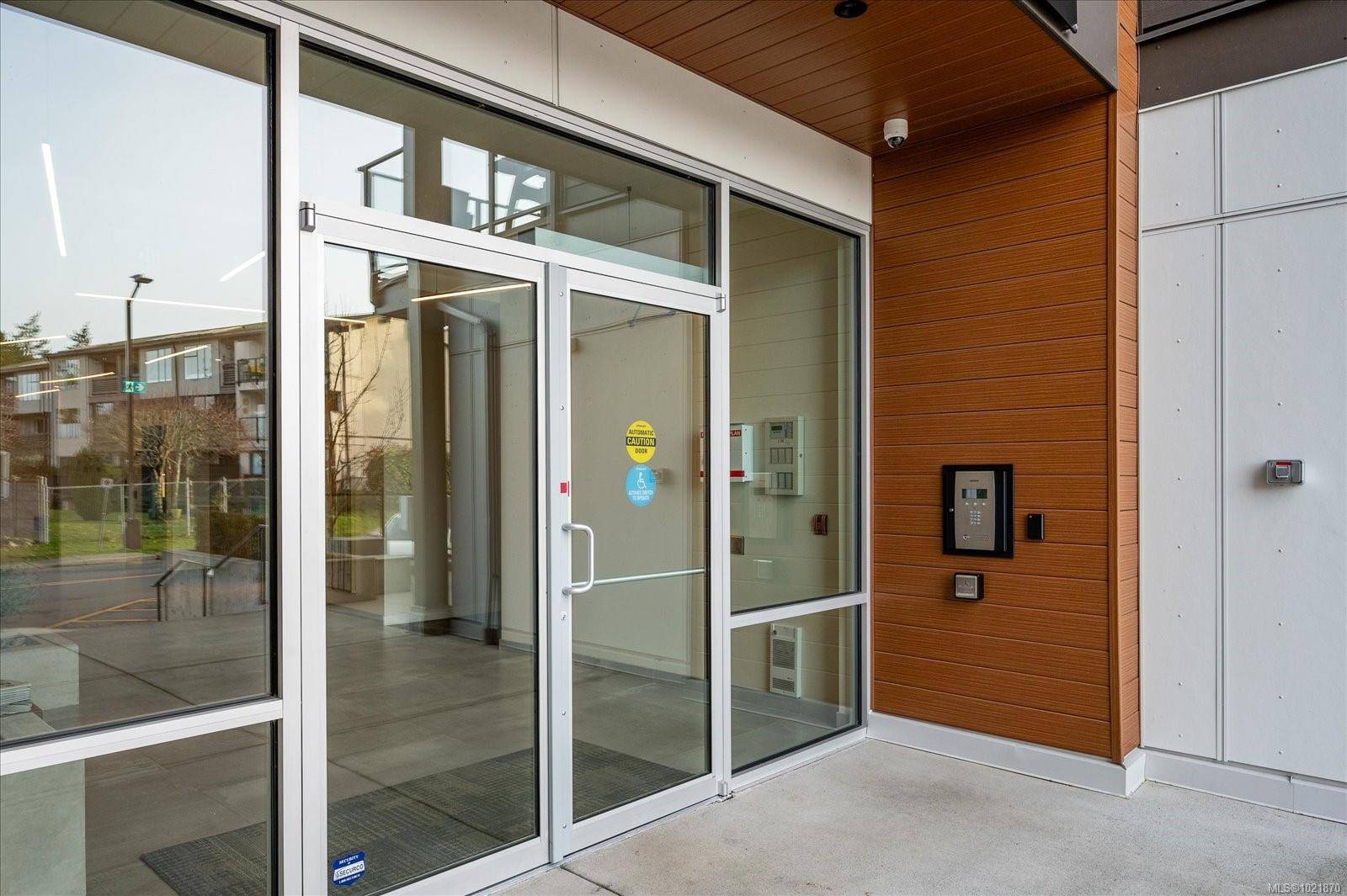 Parksville, BC V9P 0G4,100 Lombardy St #204