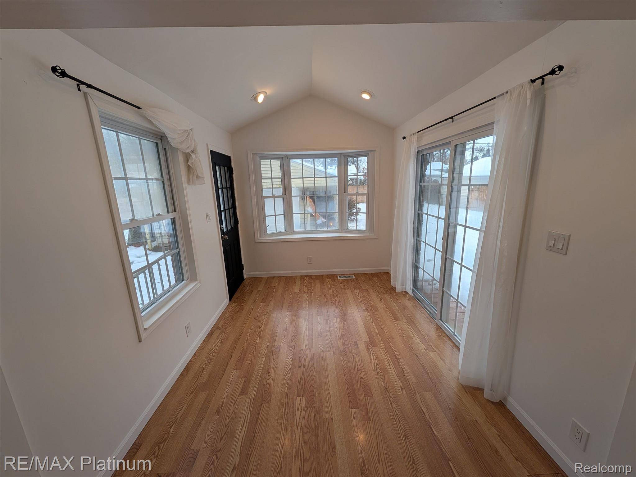 Livonia, MI 48150,29965 Westfield ST