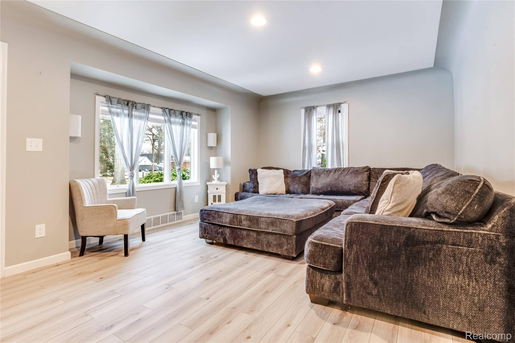 Port Huron, MI 48060,3444 Riverside DR