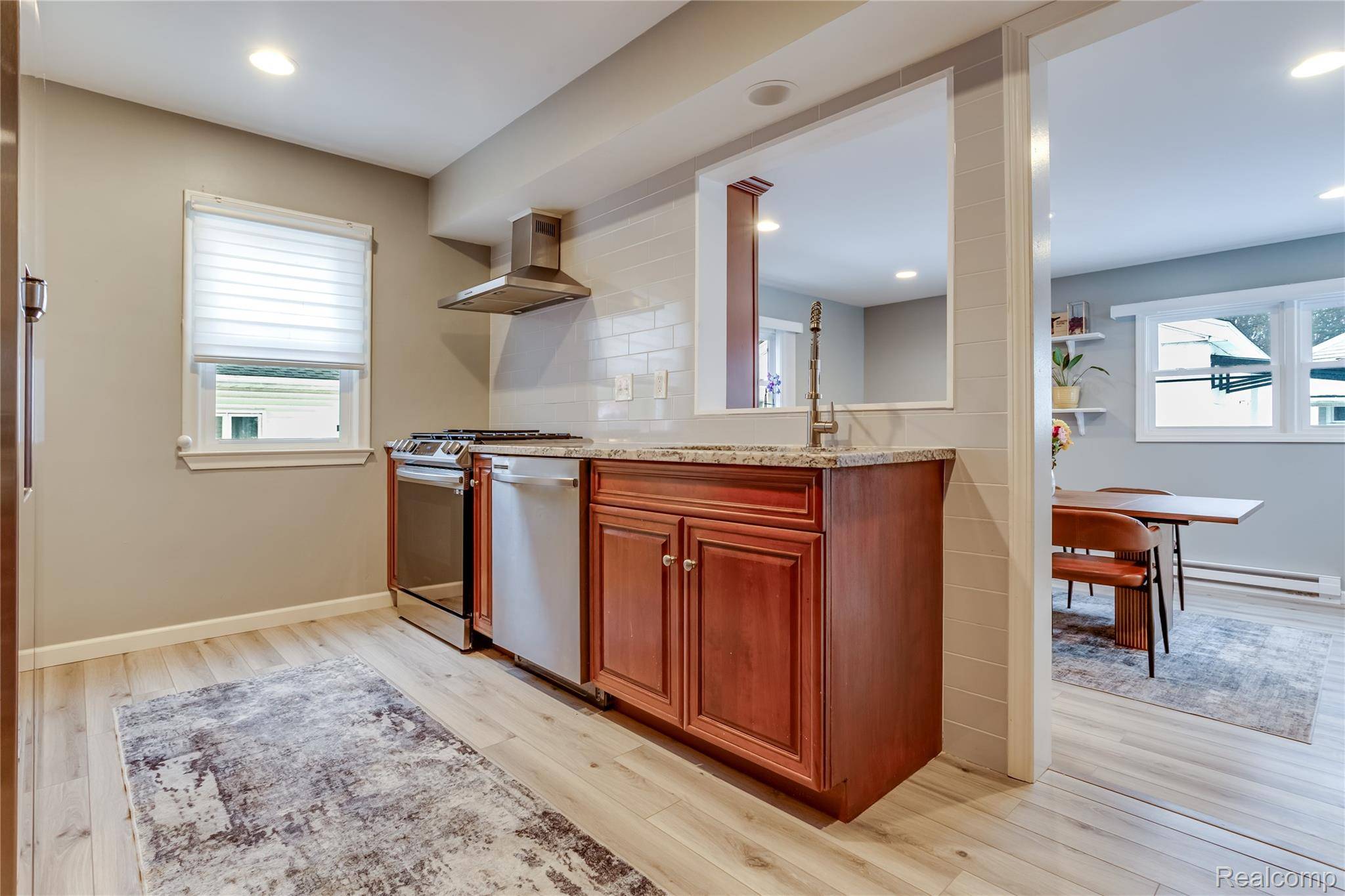 Port Huron, MI 48060,3444 Riverside DR