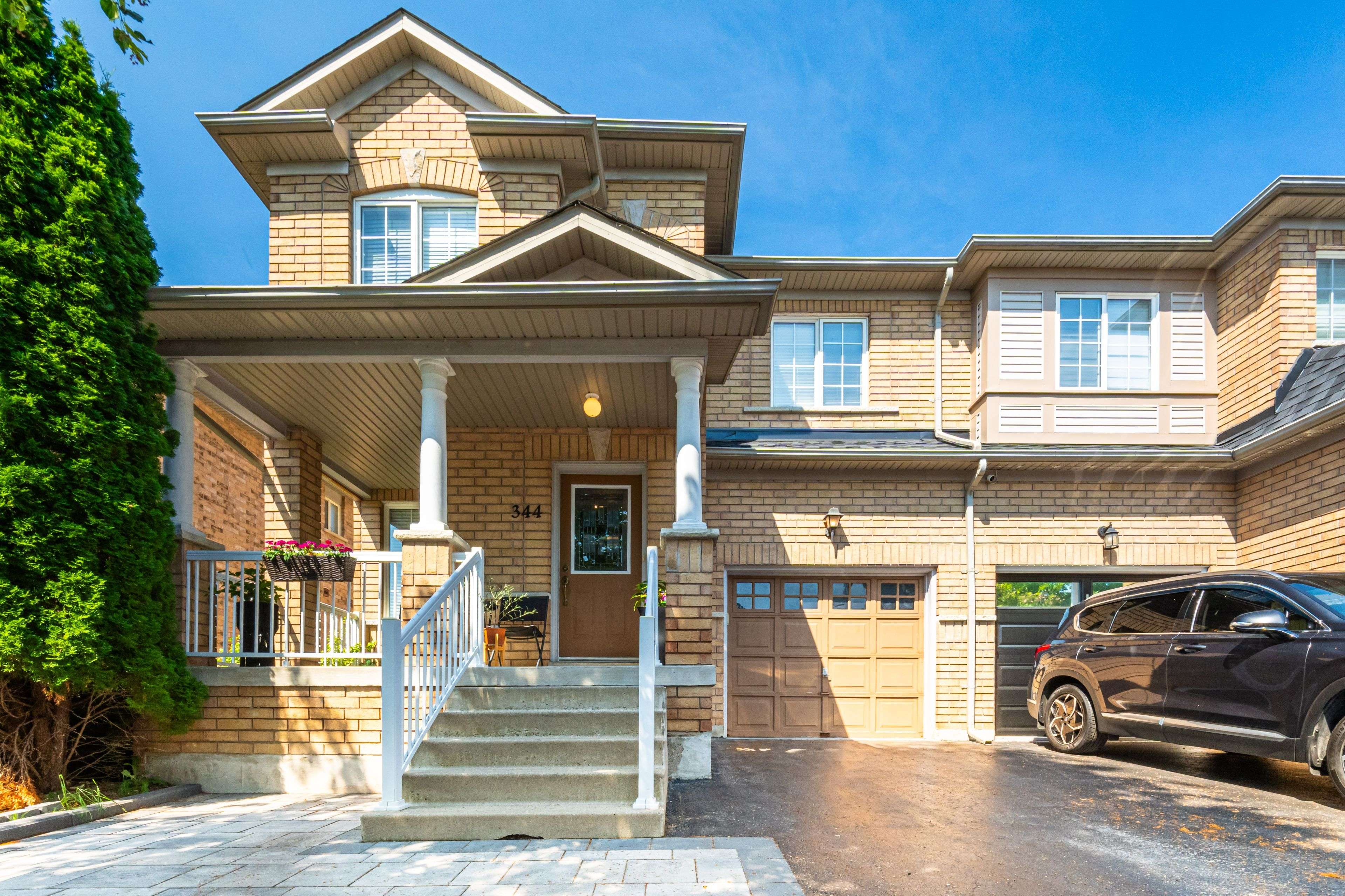 Newmarket, ON L3X 2R7,344 Marble PL