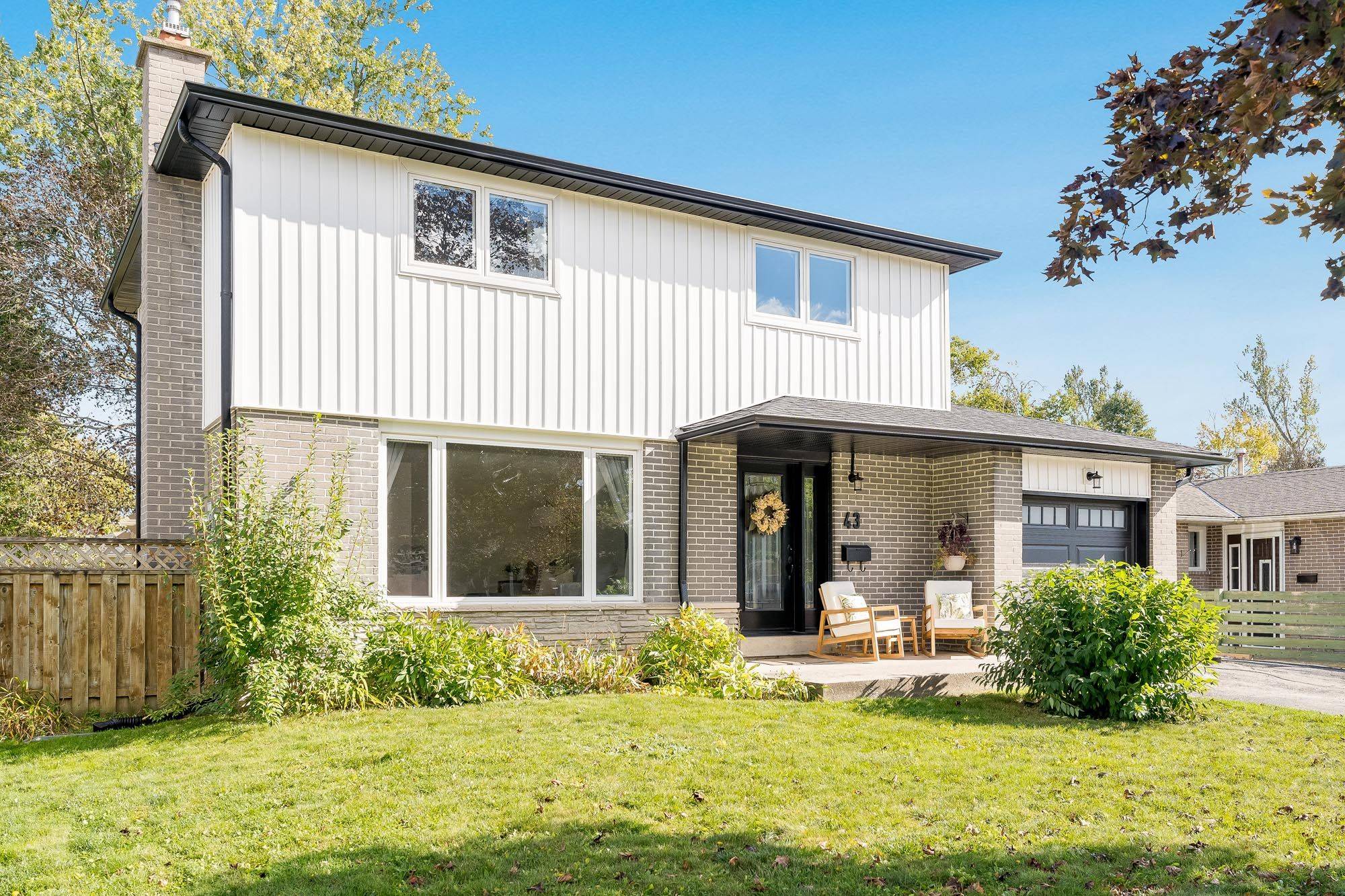 Barrie, ON L4M 4L4,43 Jeffrey ST