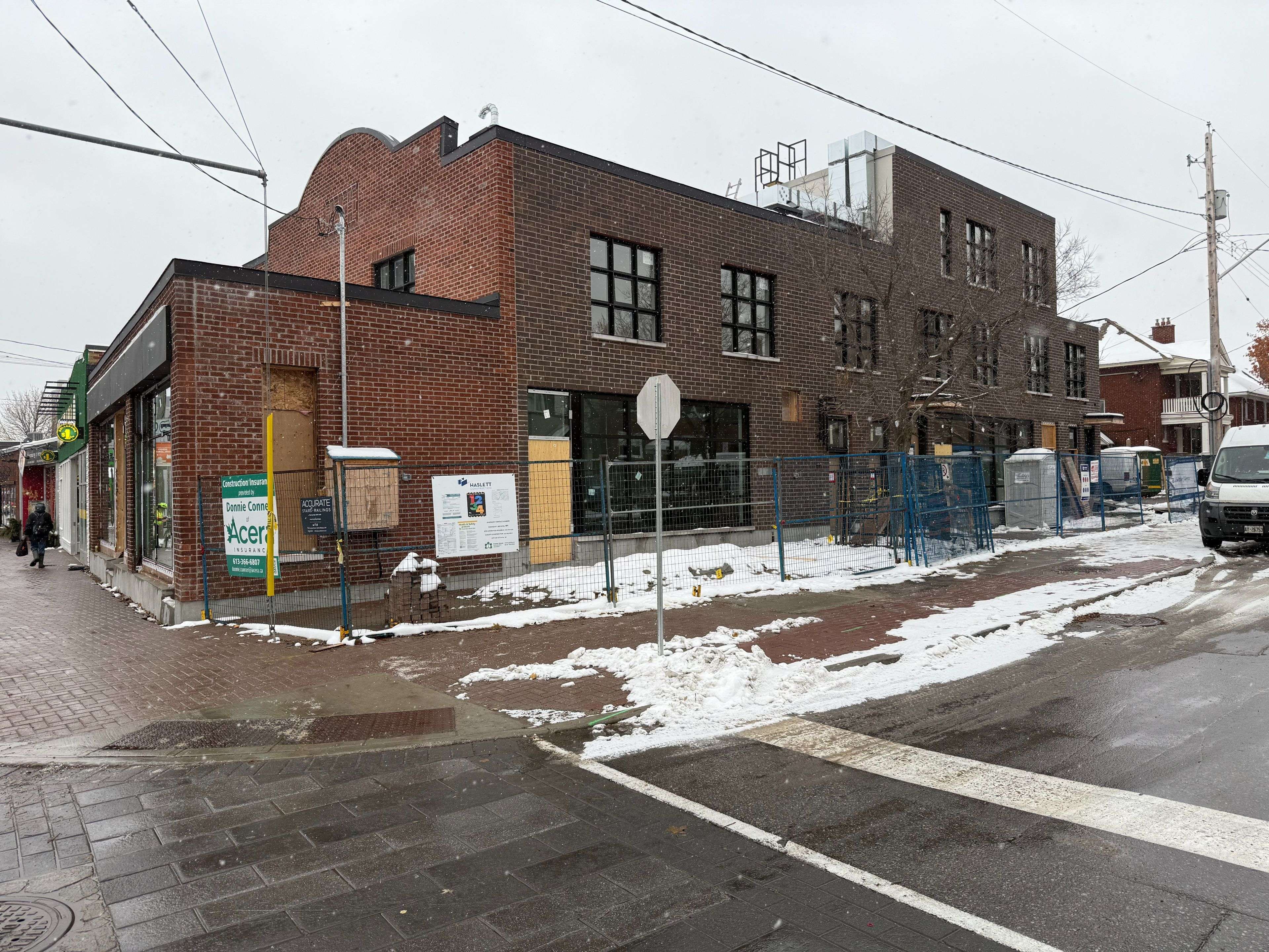 Tunneys Pasture And Ottawa West, ON K1Y 3A5,1250 Wellington ST W