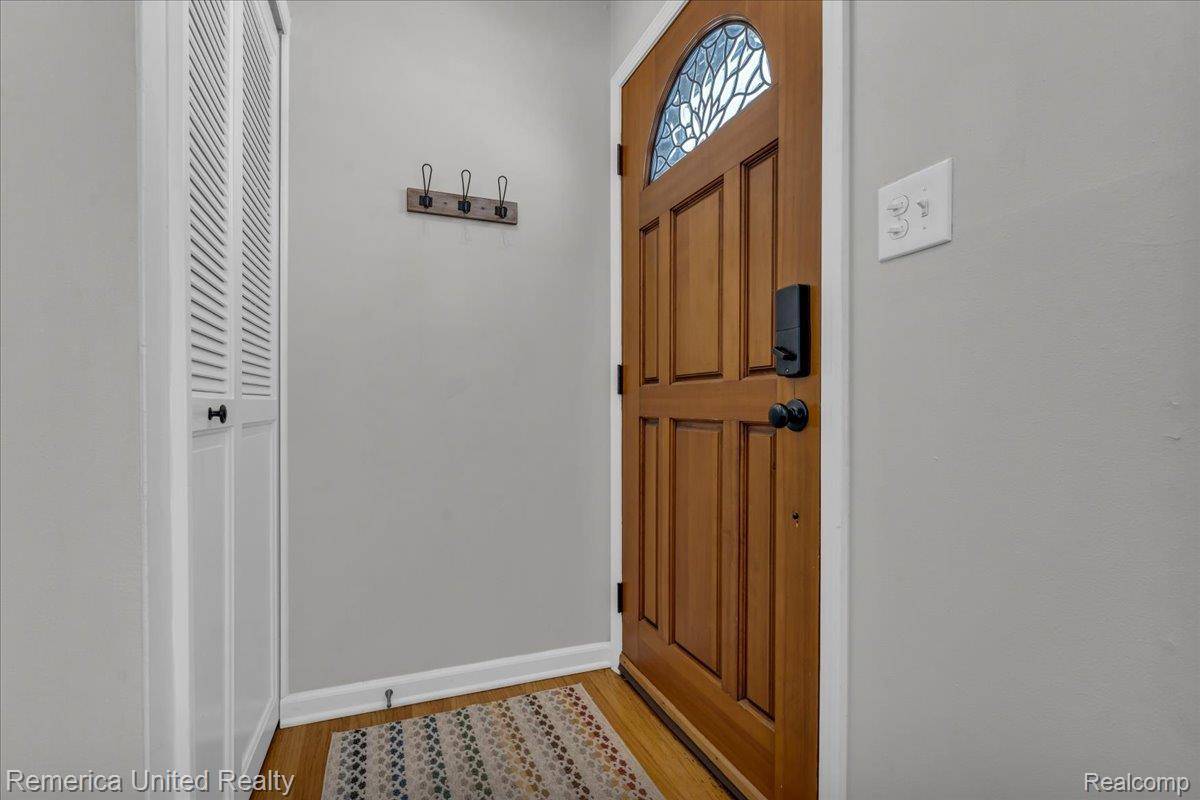 Livonia, MI 48150,35429 Elmira ST