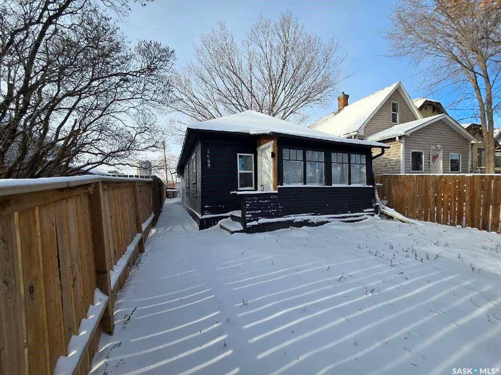 Regina, SK S4P 1N9,1668 Ottawa STREET