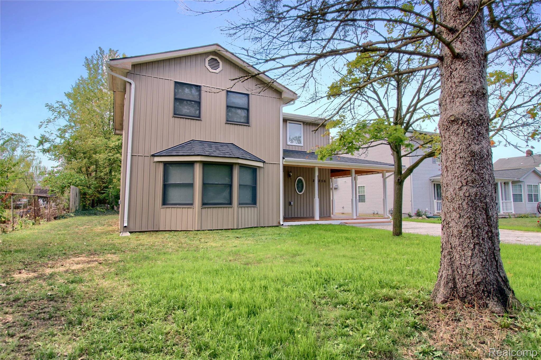 Trenton, MI 48183,22256 Monterey DR