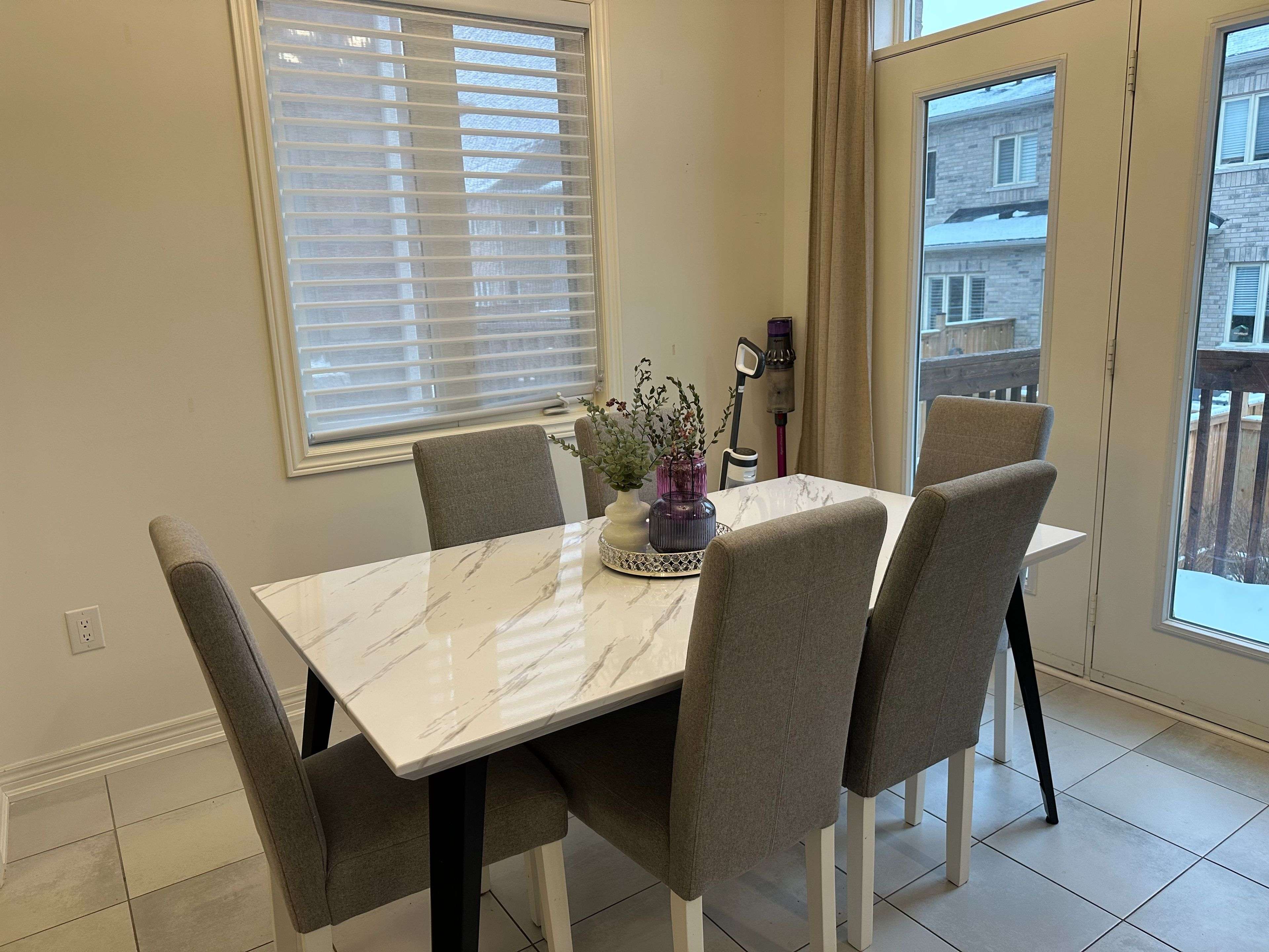 Hamilton, ON L0R 2H1,112 Skinner RD