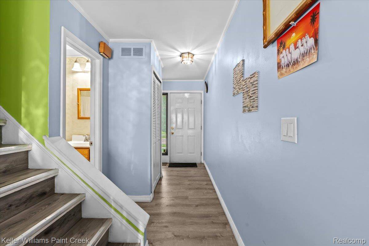 Novi, MI 48375,24243 Bashian DR