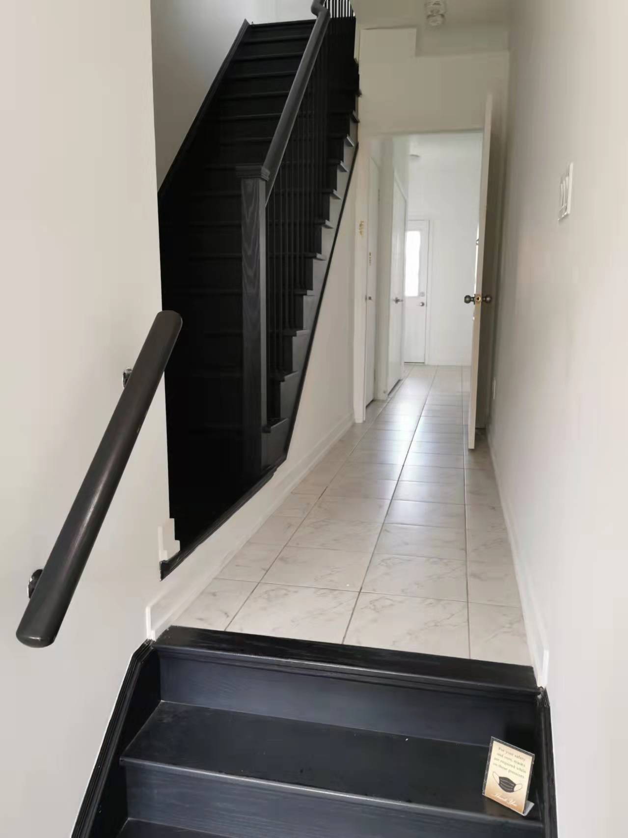 Newmarket, ON L3Y 0E1,209 Harding Park ST