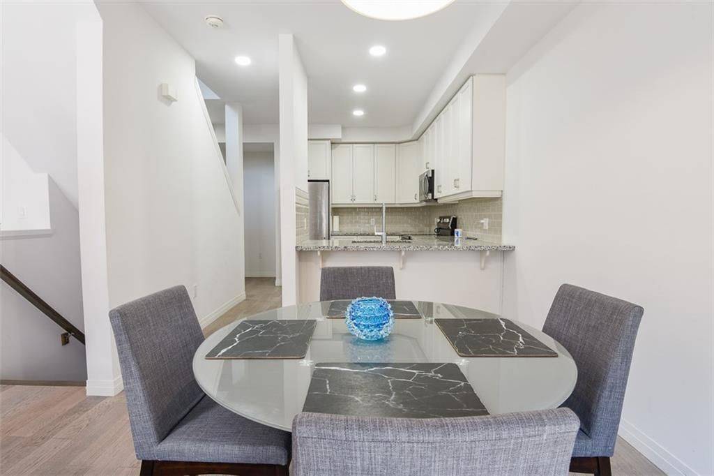 Hamilton, ON L8J 0L8,30 Times Square BLVD #130