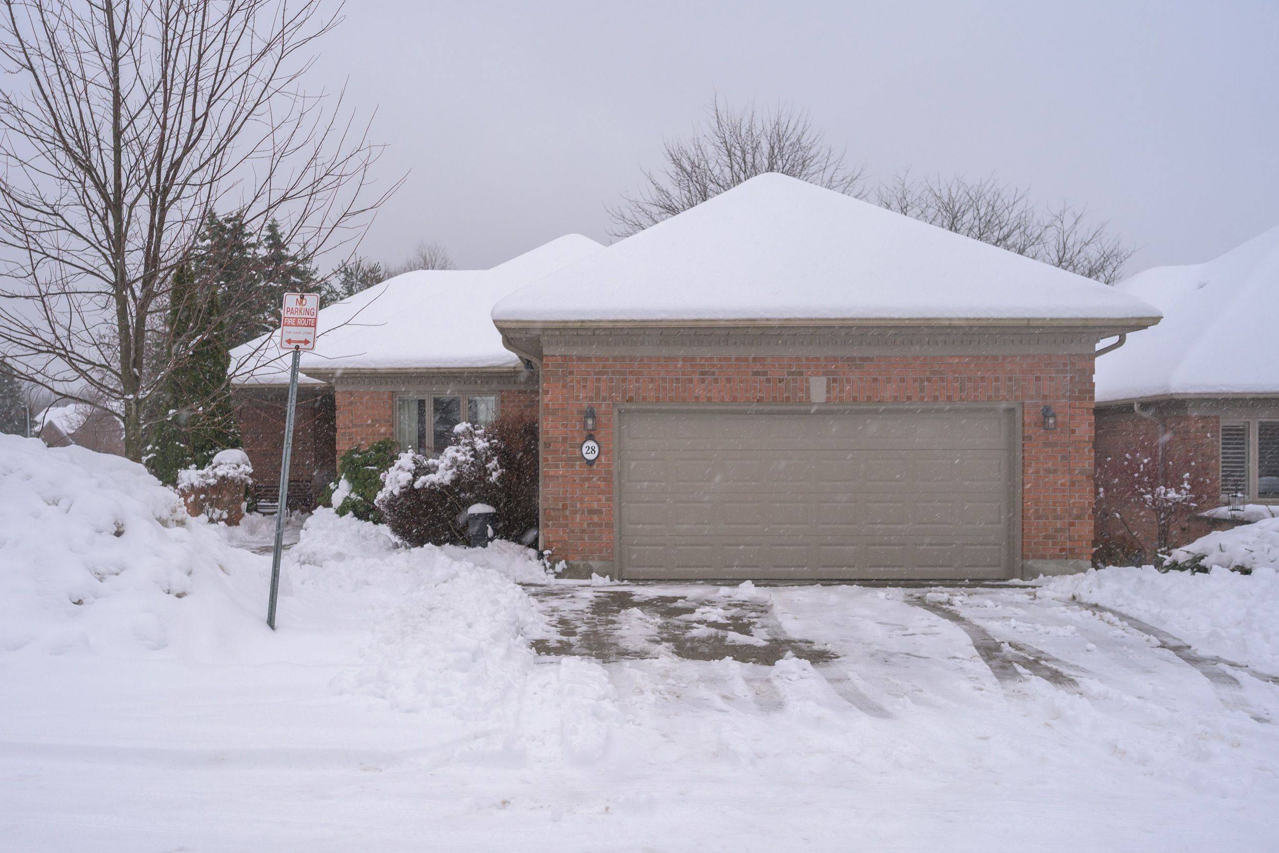 London North, ON N6H 5J2,50 Northumberland RD #28