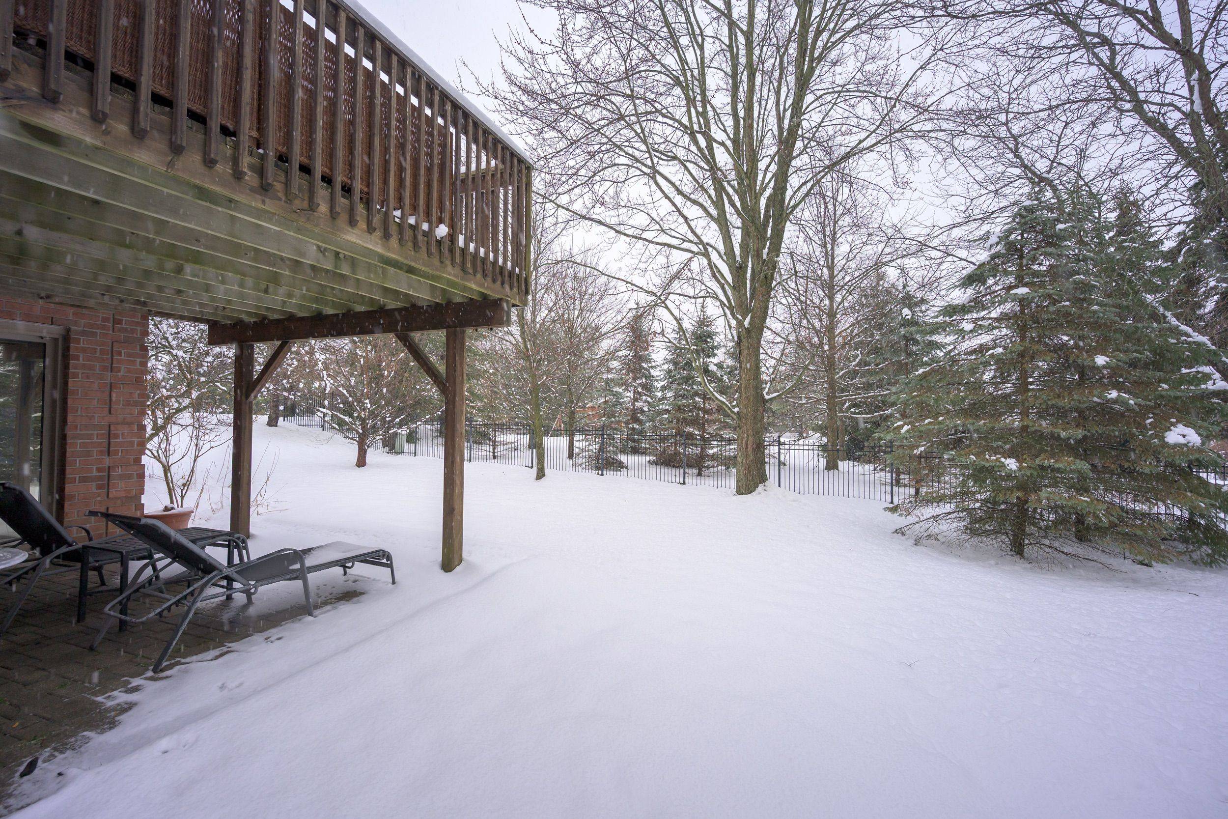 London North, ON N6H 5J2,50 Northumberland RD #28