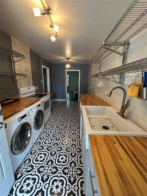 Dallas, TX 75235,5030 N Hall Street #C