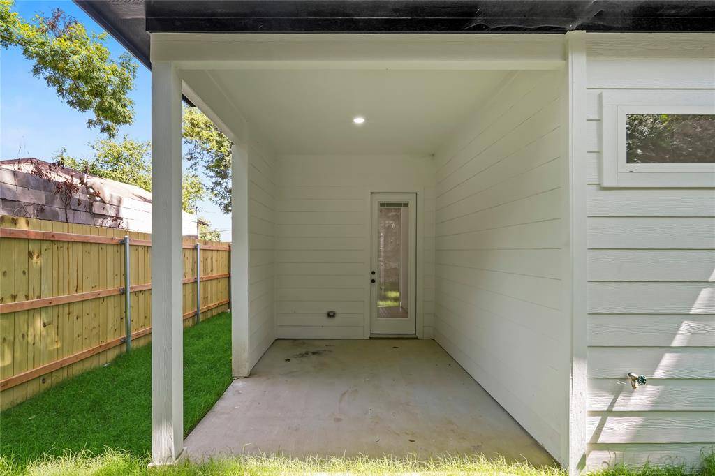 Dallas, TX 75203,1312 Compton Street