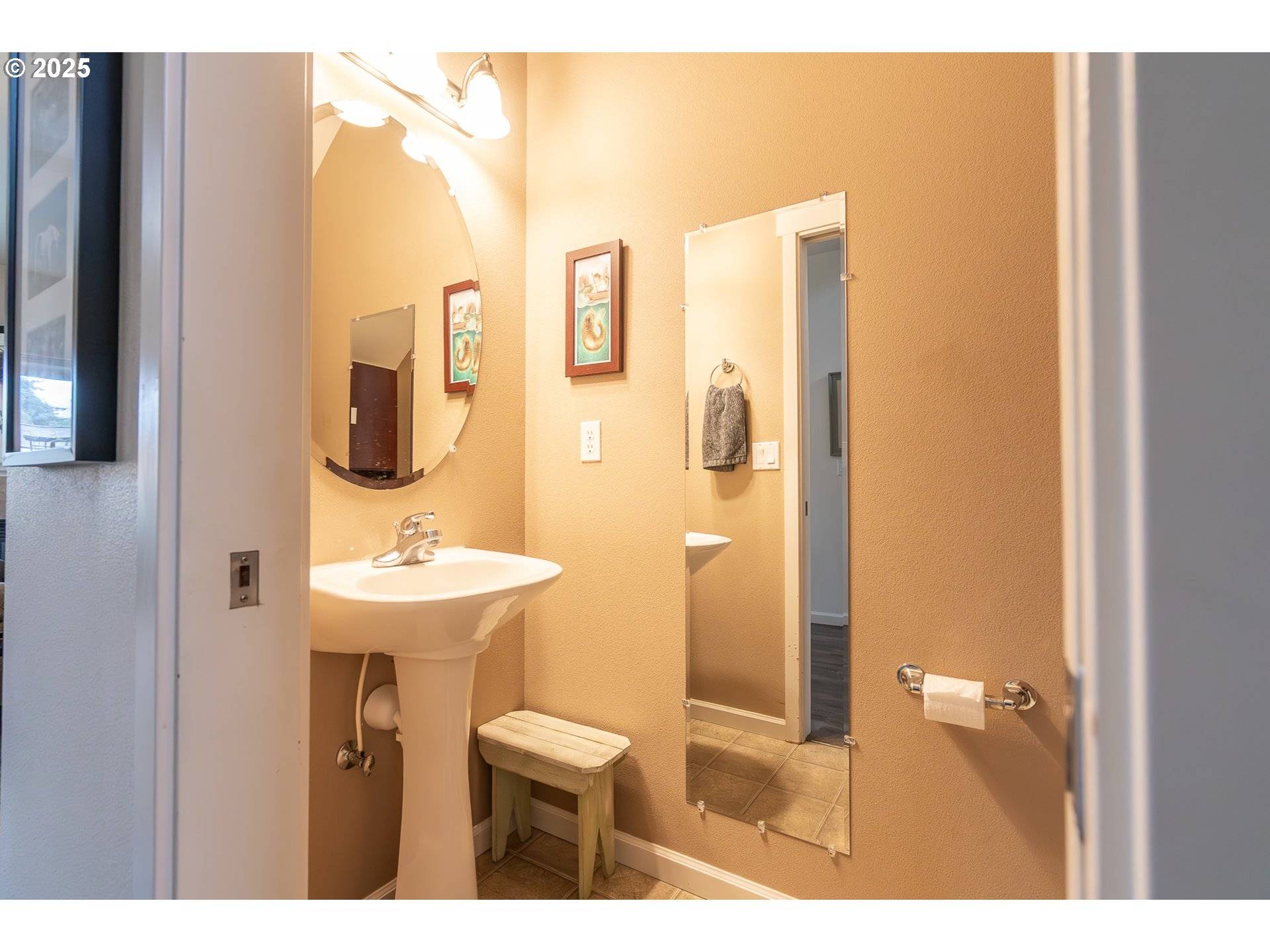 Independence, OR 97351,1321 MARIGOLD DR