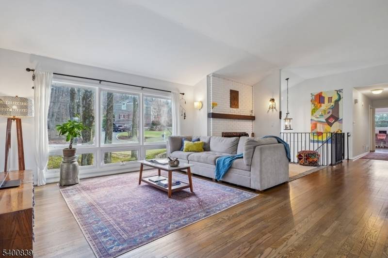 Randolph Twp., NJ 07869,11 Hillcrest Dr