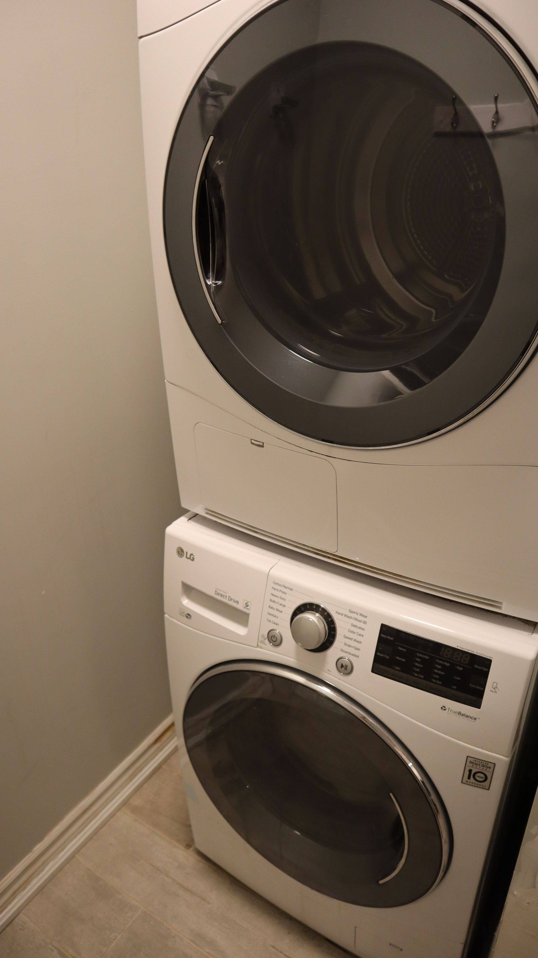 Pickering, ON L1V 5A9,1061 Rowntree CRES #Basement