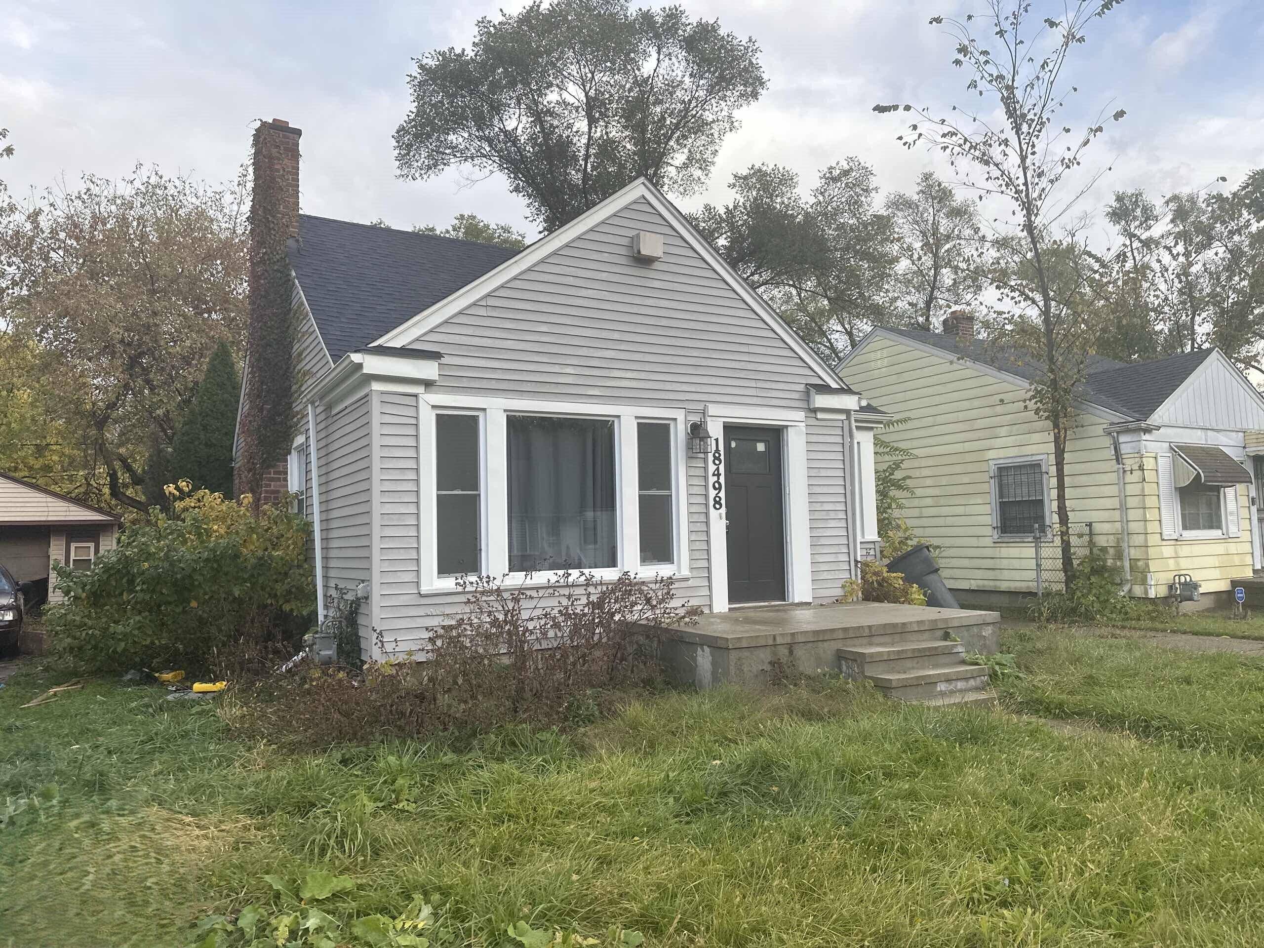 Detroit, MI 48219,18498 Vaughan ST