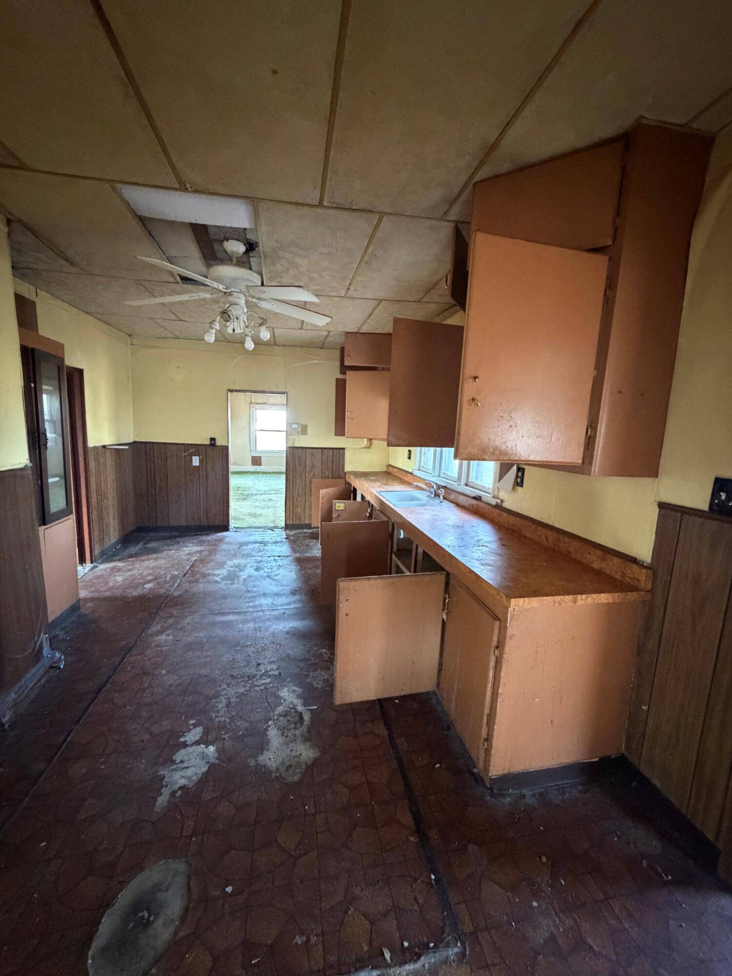 Benton Harbor, MI 49022,1626 Territorial RD