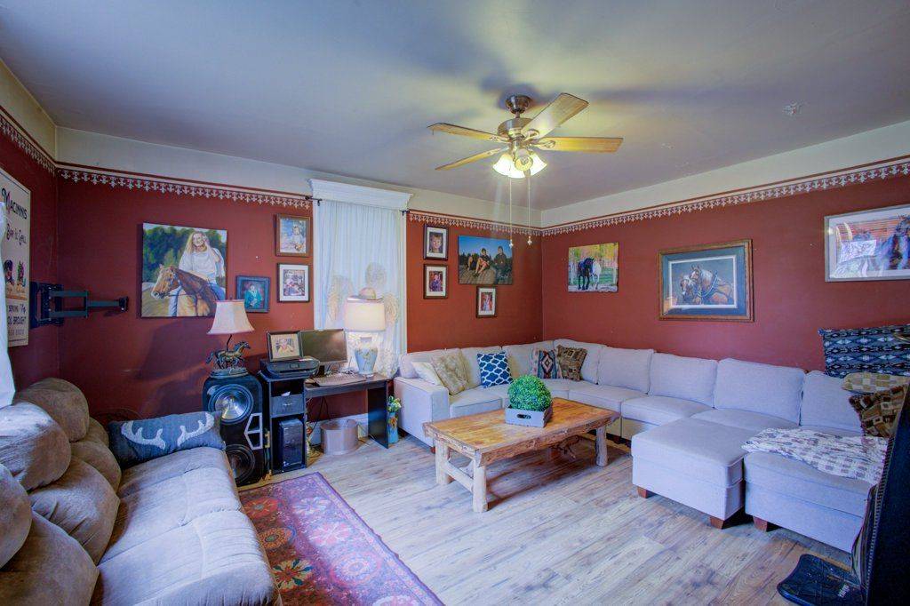 Southgate, ON N0C 1B0,185197 Grey Road 9 RD