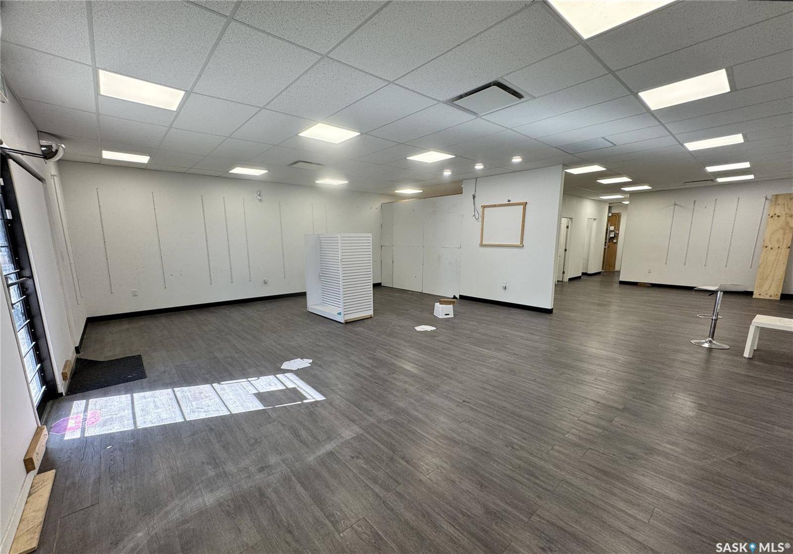 Regina, SK S4N 0R3,708 Victoria AVENUE #A