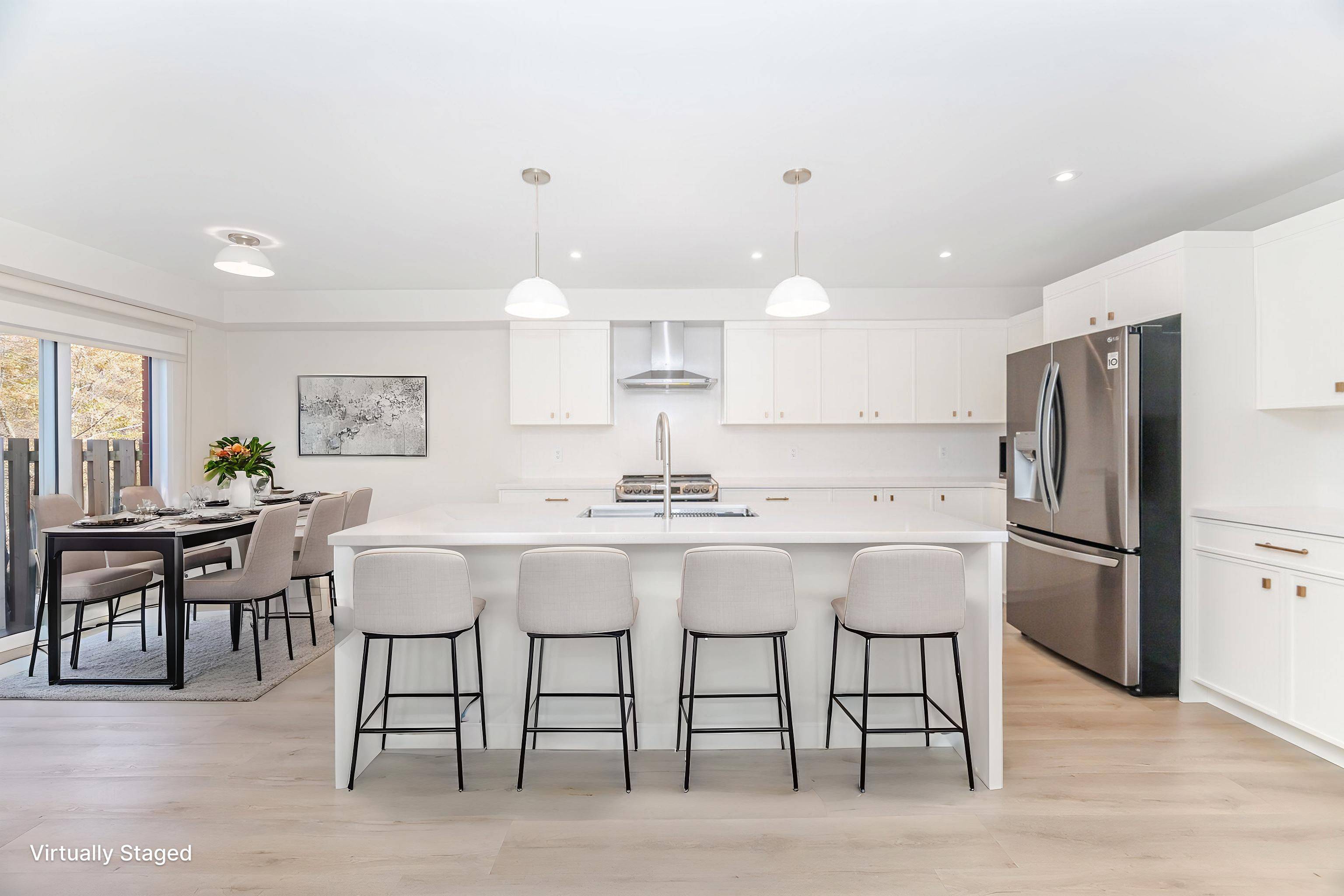 Burlington, ON L7N 3T4,3115 New ST #7