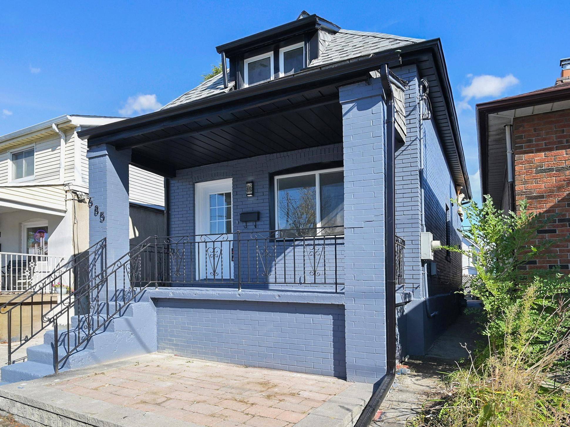 Toronto W03, ON M6N 4A6,685 Jane ST