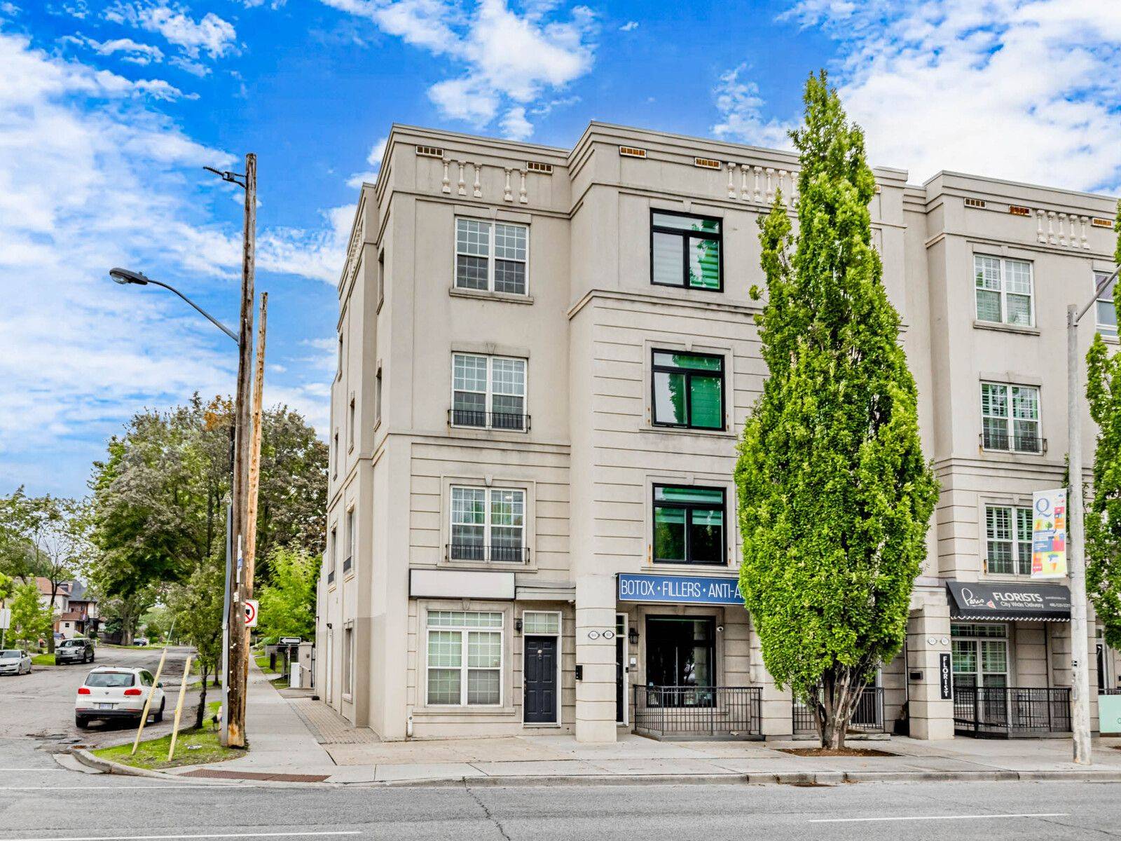 Toronto W07, ON M8Z 1P5,964A The Queensway N/A