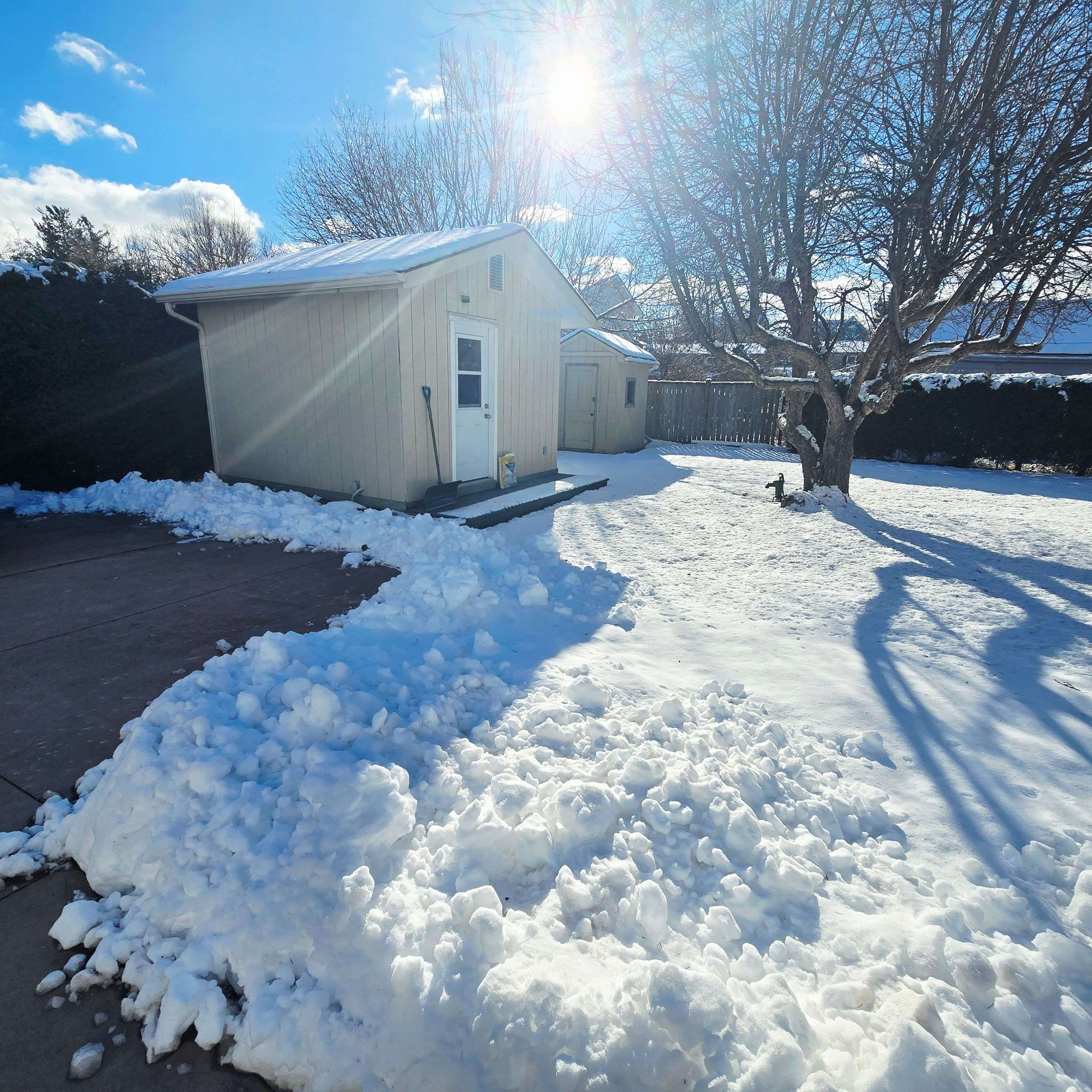 Milton, ON L9T 1K5,272 Pine ST