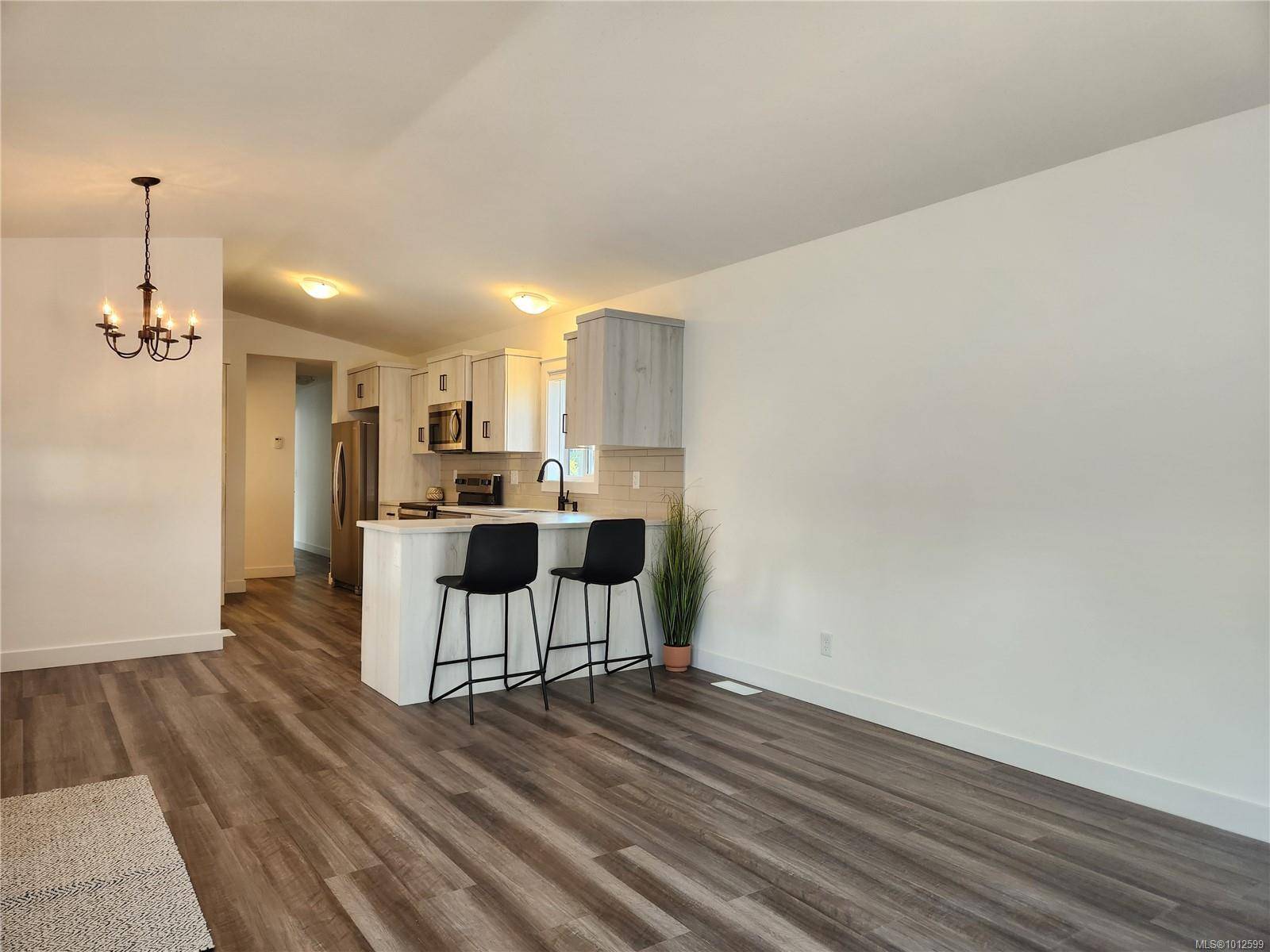 Port Alberni, BC V9Y 8H5,5555 Grandview Rd #30