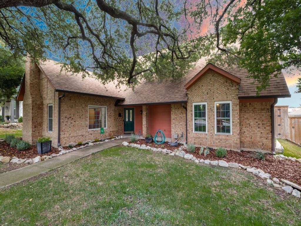 Dallas, TX 75243,8430 Flower Meadow Drive