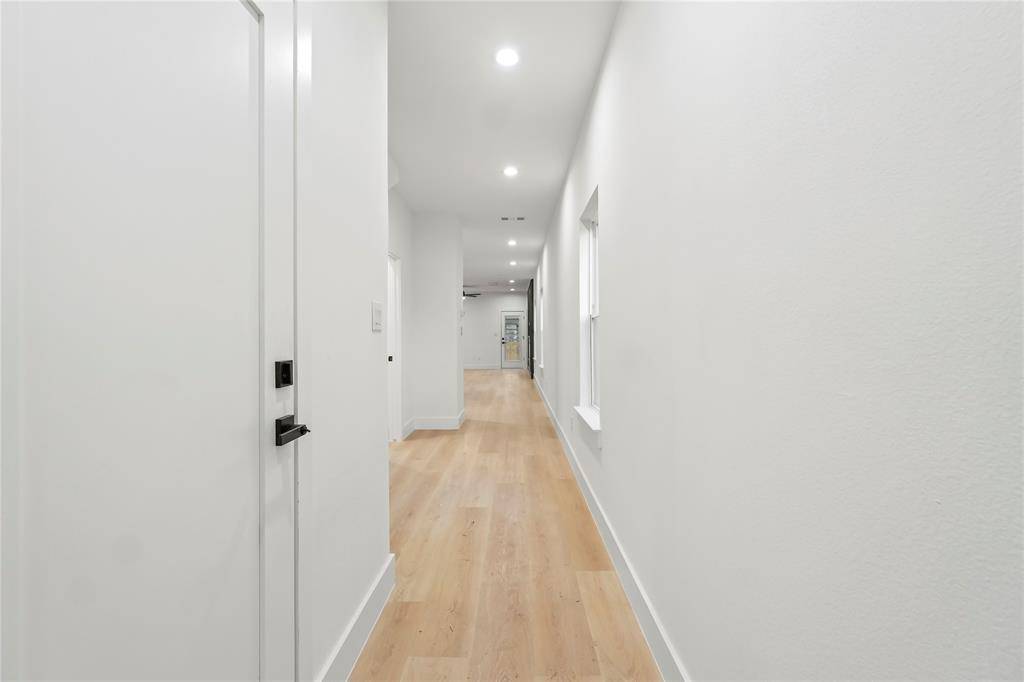 Dallas, TX 75216,4230 Aztec