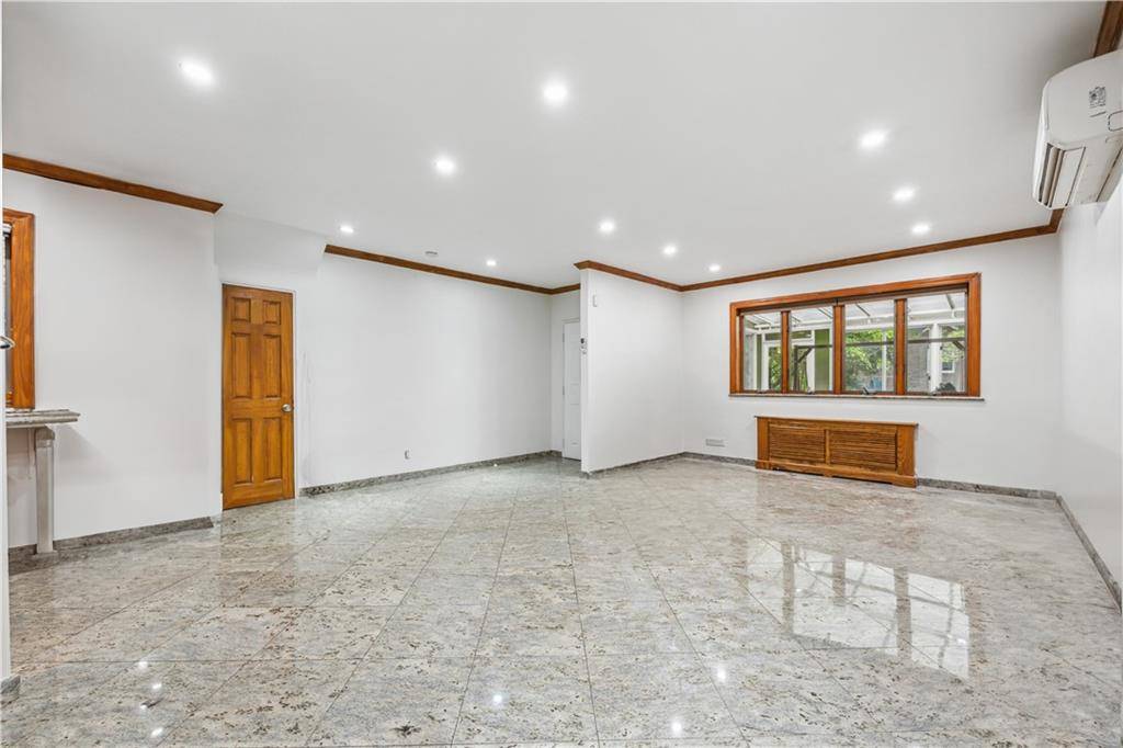 Brooklyn, NY 11235,2908 Avenue X