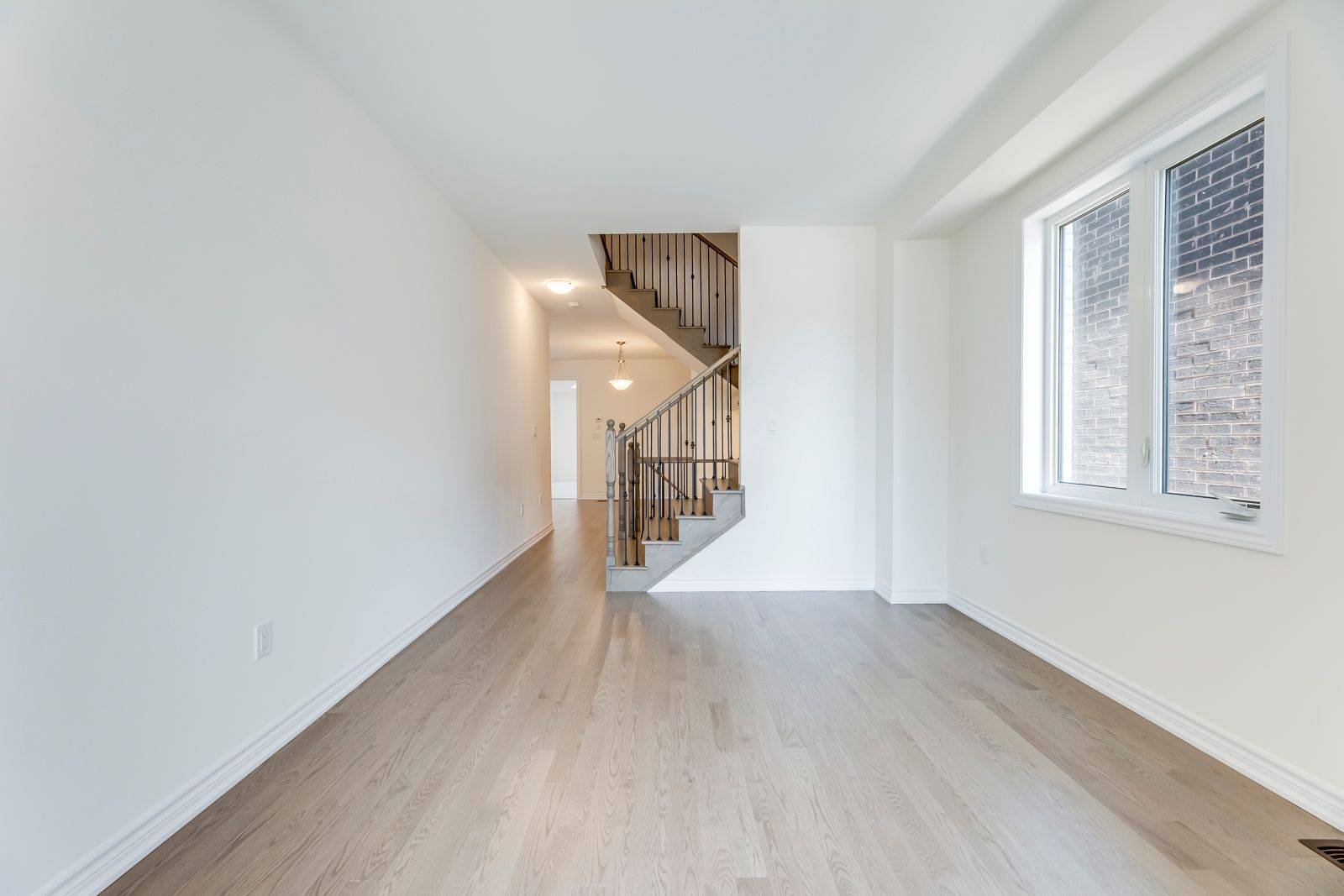 Caledon, ON L7C 4M5,6 Vincena RD